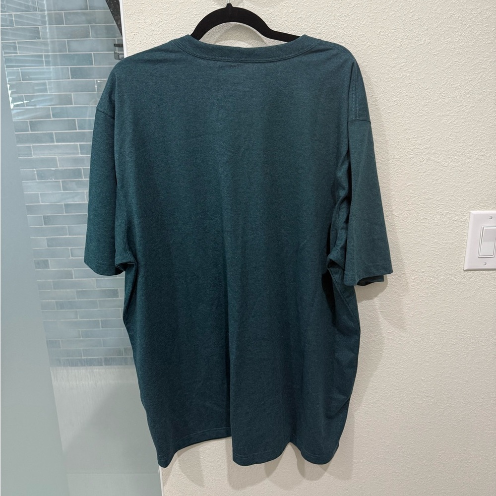 NWT Carhartt Men's Pocket T-Shirt - Picture 2 of 2